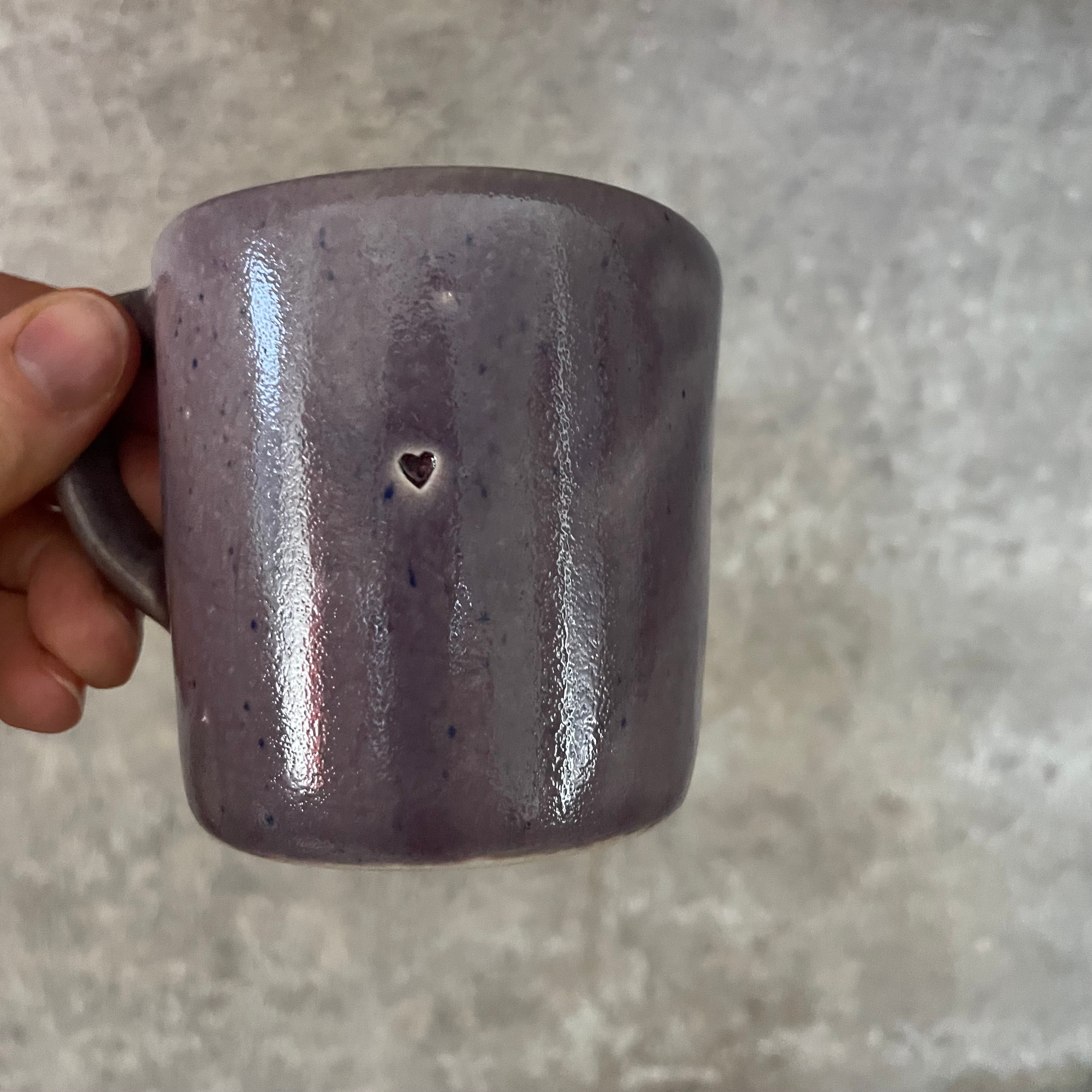 Violetinis mažas puodelis KAVYTĖ SU MEILE