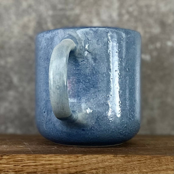 Big blue mug with saying in Lithuanian