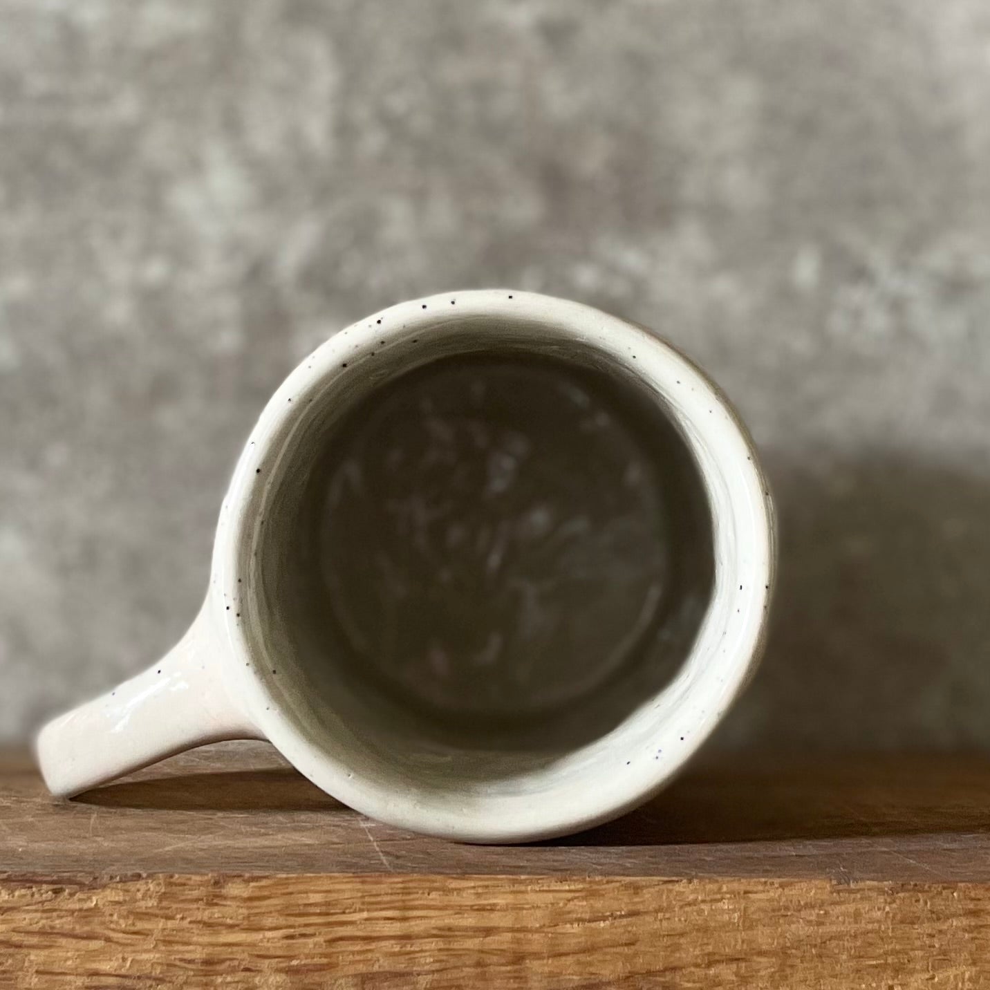 Speckled gray mug about music