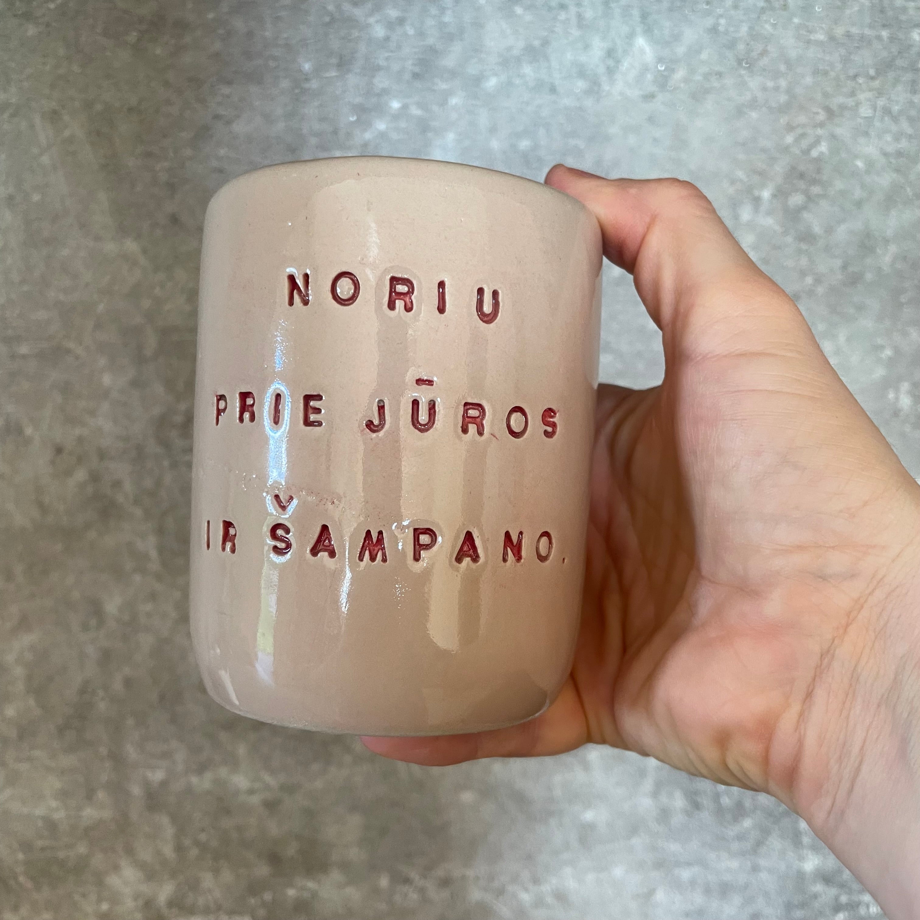 Pink mug NORIU ŠAMPANO