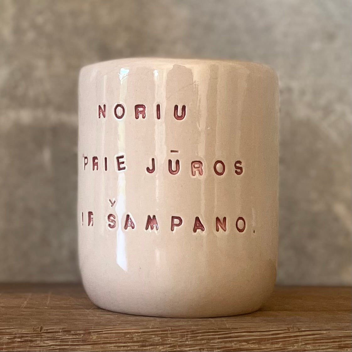 Rausvas puodelis NORIU ŠAMPANO