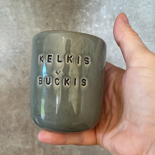 Pilkas puodelis "Kelkis, bučkis" 150 ml