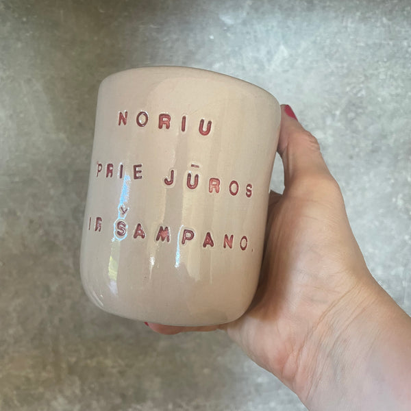 Rausvas puodelis NORIU ŠAMPANO