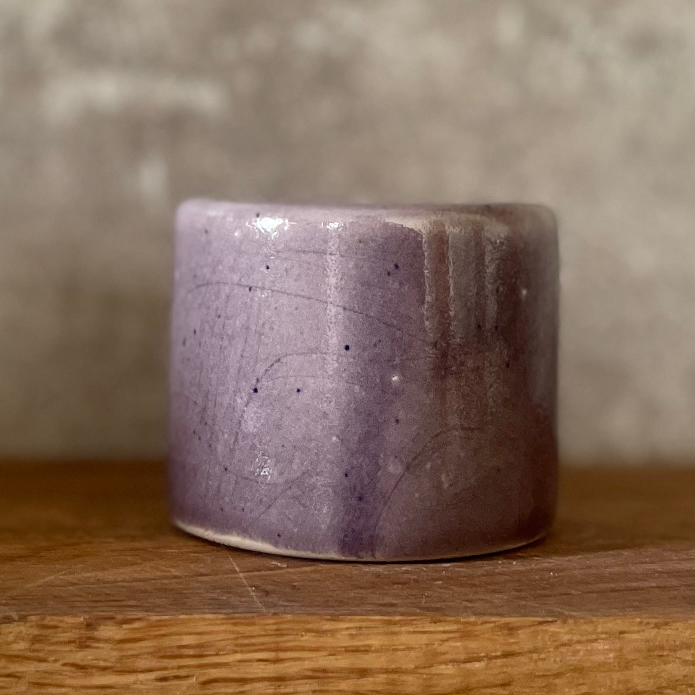 Mažas violetinis puodelis 