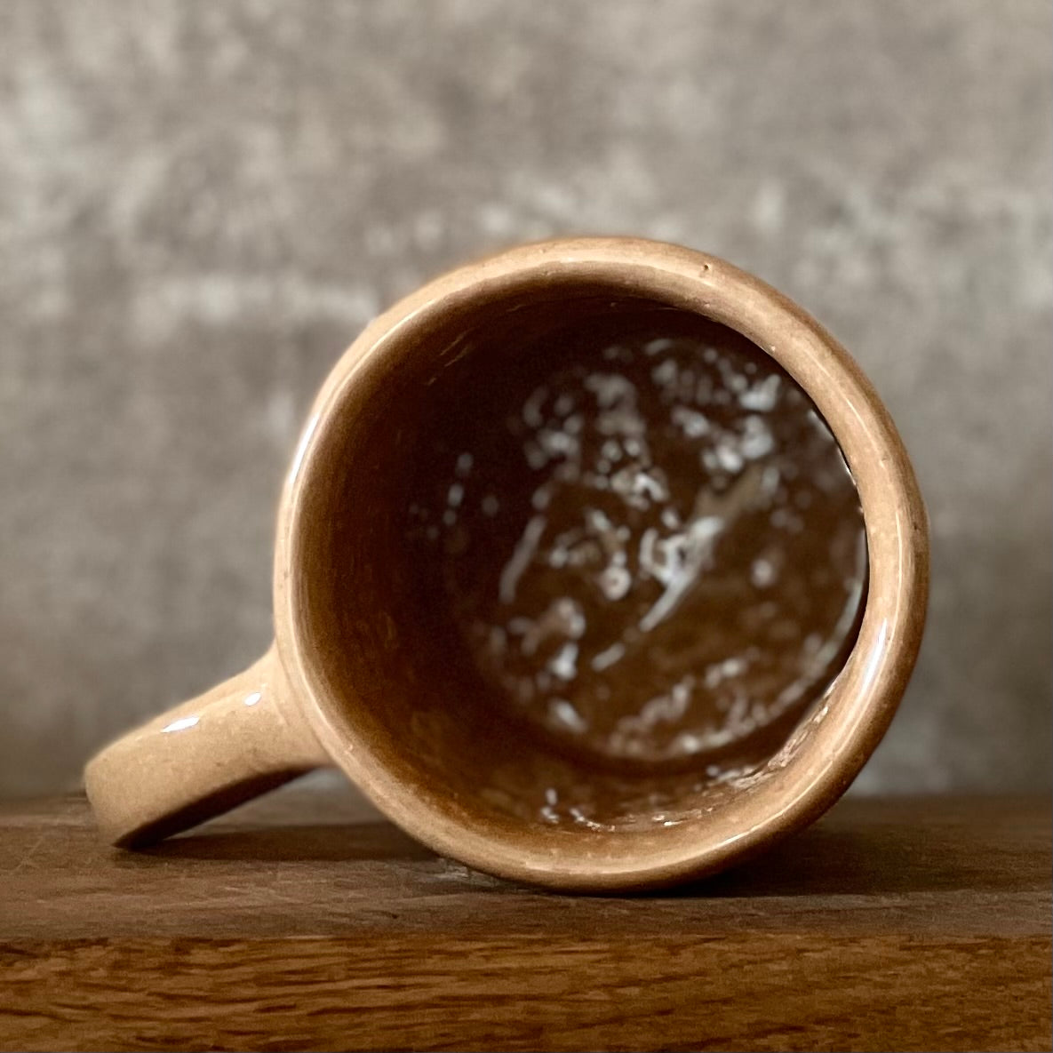 Light brown mug VISI NAMIE