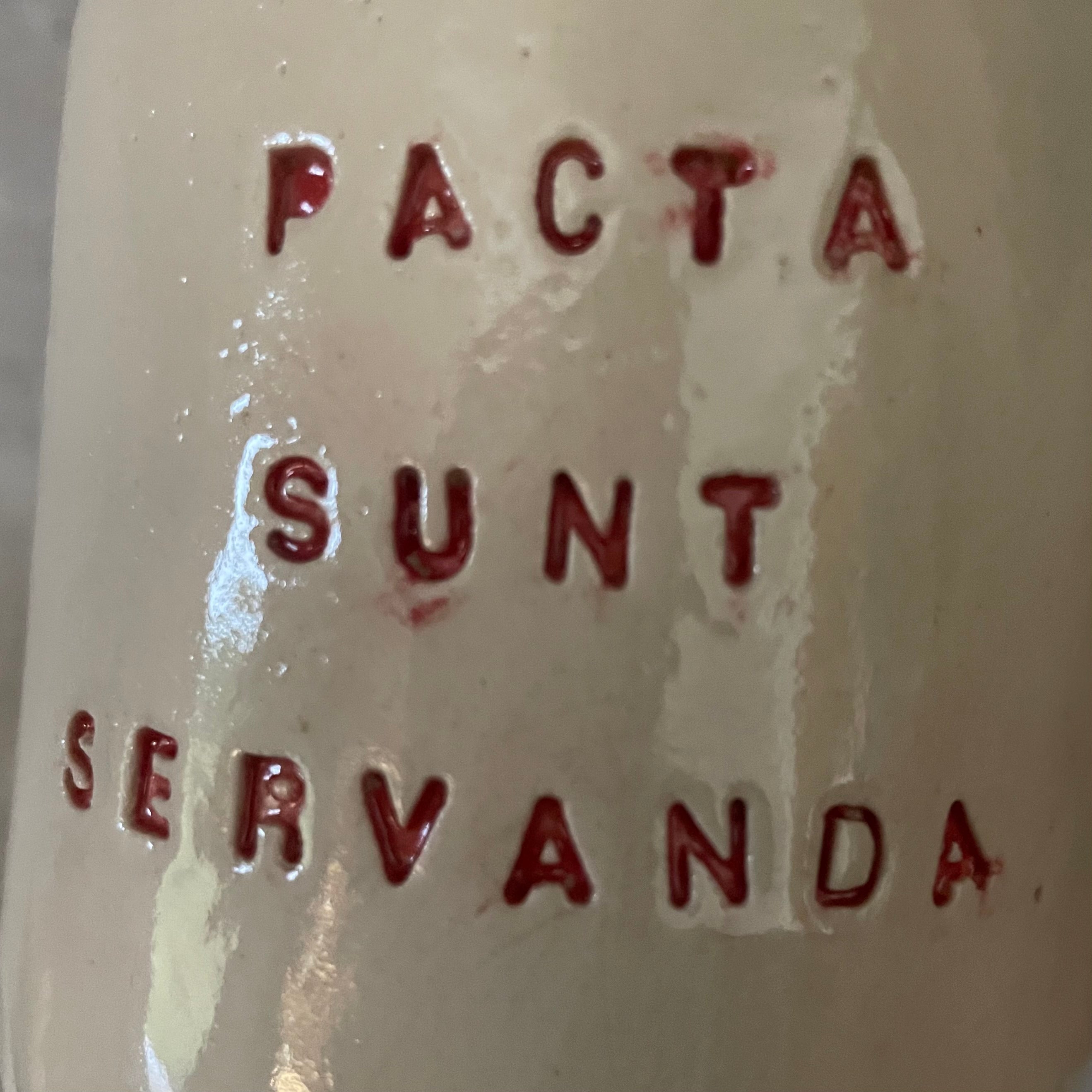 Ceramic mug PACTA SUNT SERVANDA