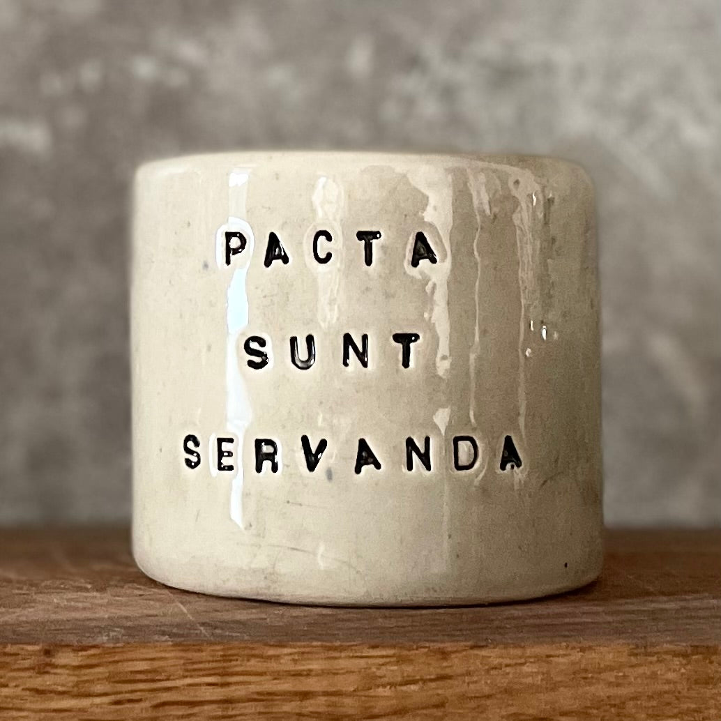 Puodelis PACTA SUNT SERVANDA