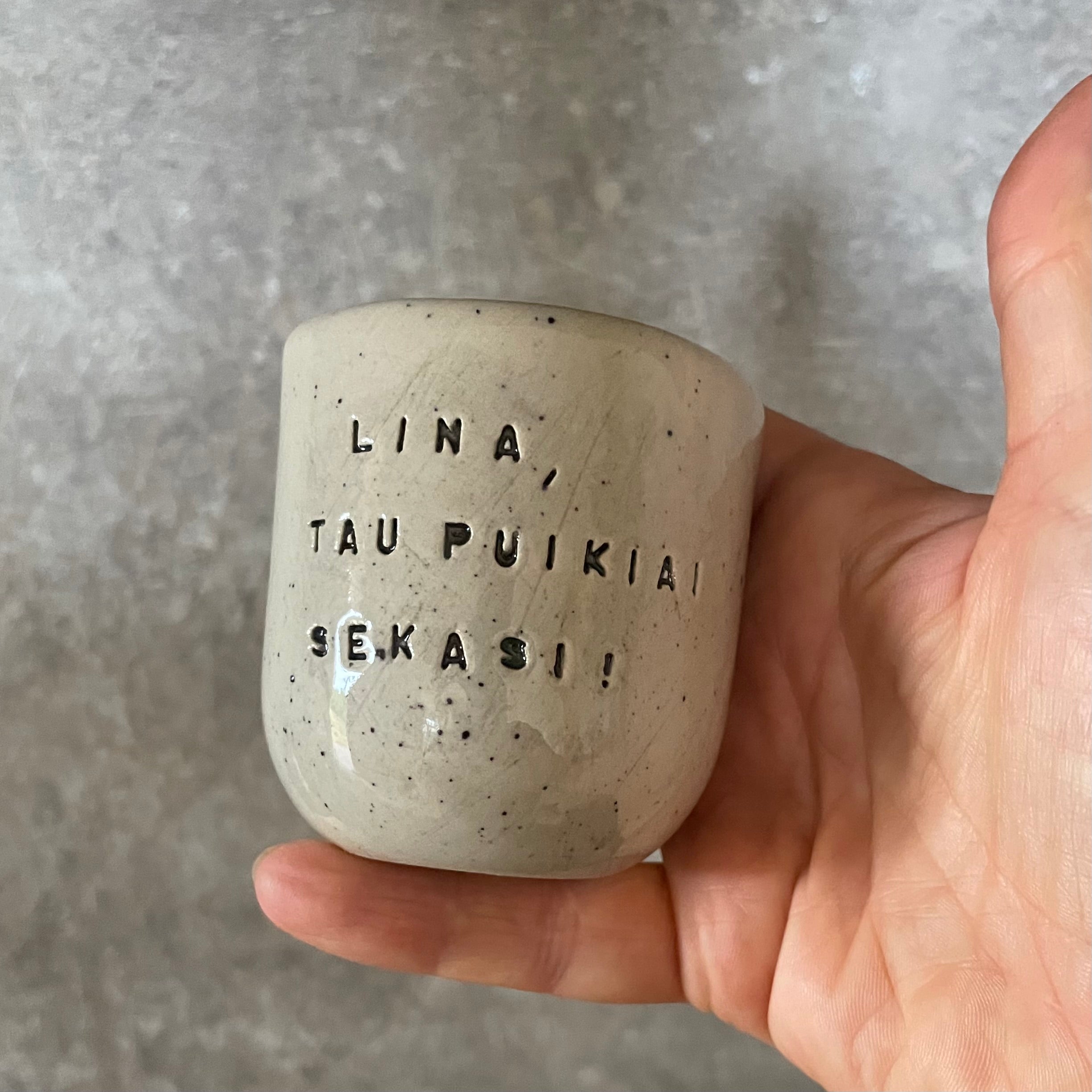 Mažytis puodelis Linai