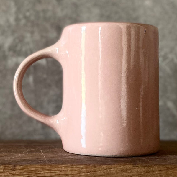 Pink mug with funny phrase in Lithuanian