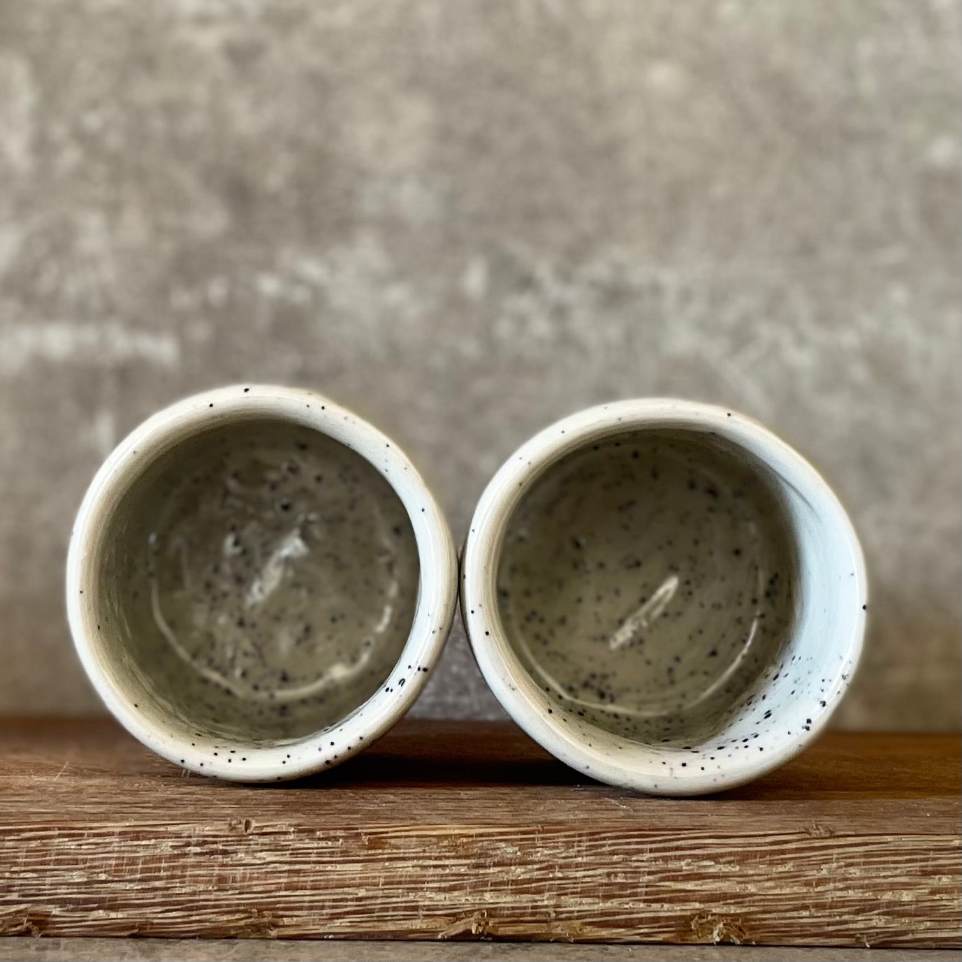 Rankų darbo keramikiniai espresso puodeliai