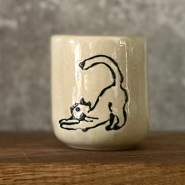 Small mug with international love word