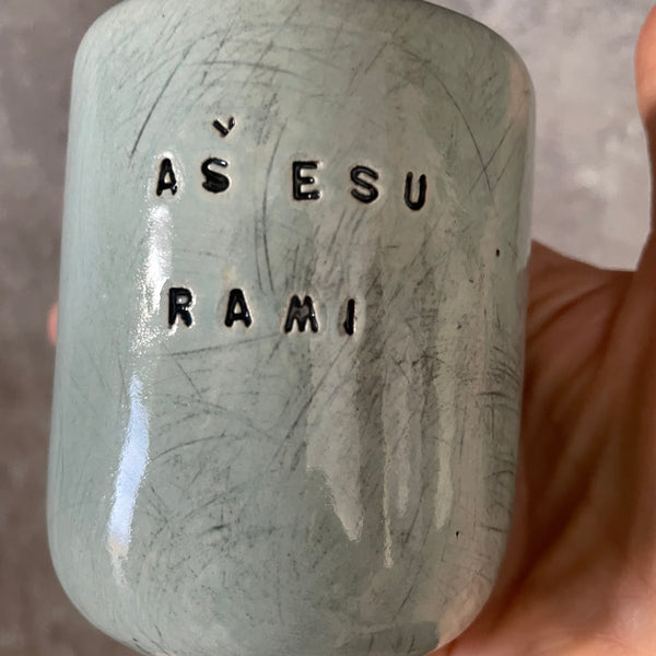 Žydras puodelis AŠ ESU RAMI