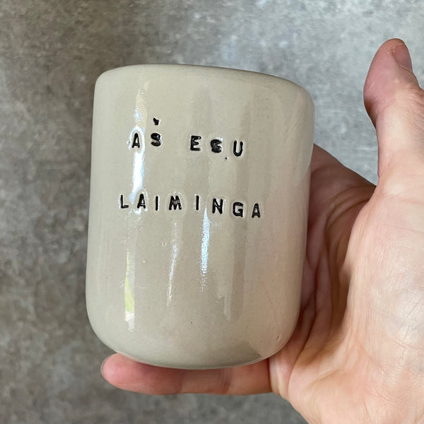 Mažas puodelis AŠ ESU LAIMINGA