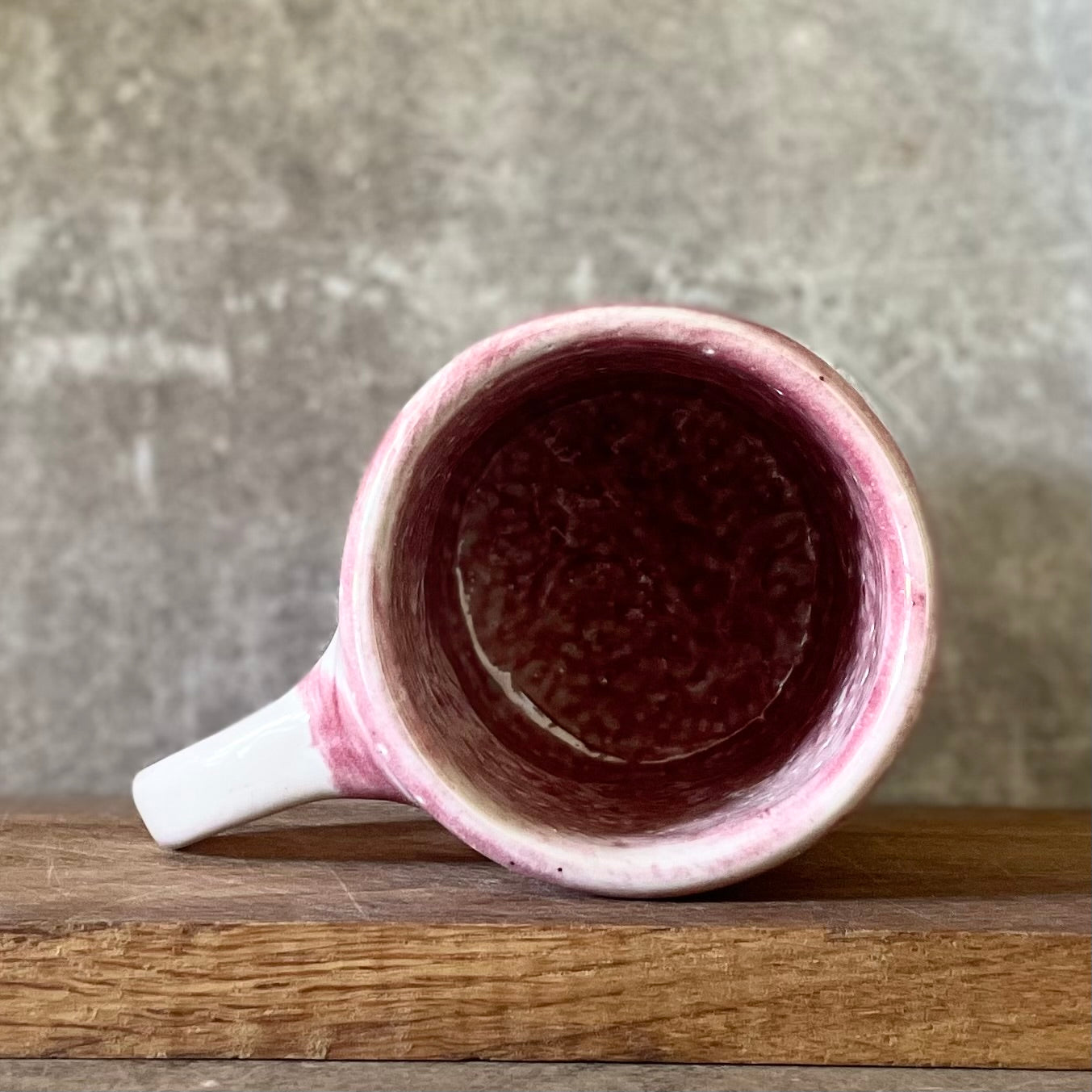 Irregularly pink mug KELKIS BUČKIS