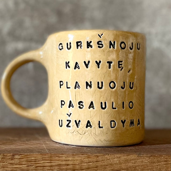 Meilus puodelis apie kavytę