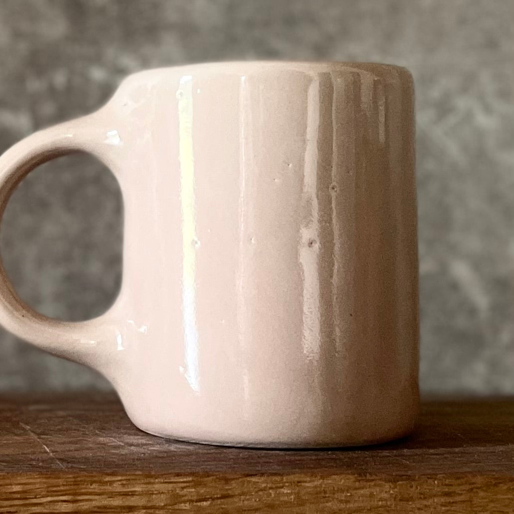 Pink mug about champagne