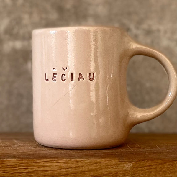 Rožinis puodelis LĖČIAU
