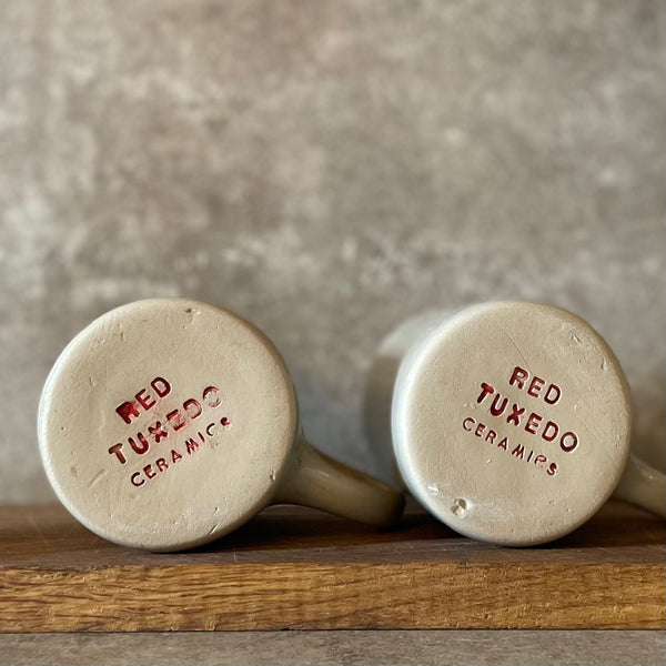 Lovely set of speckled mugs