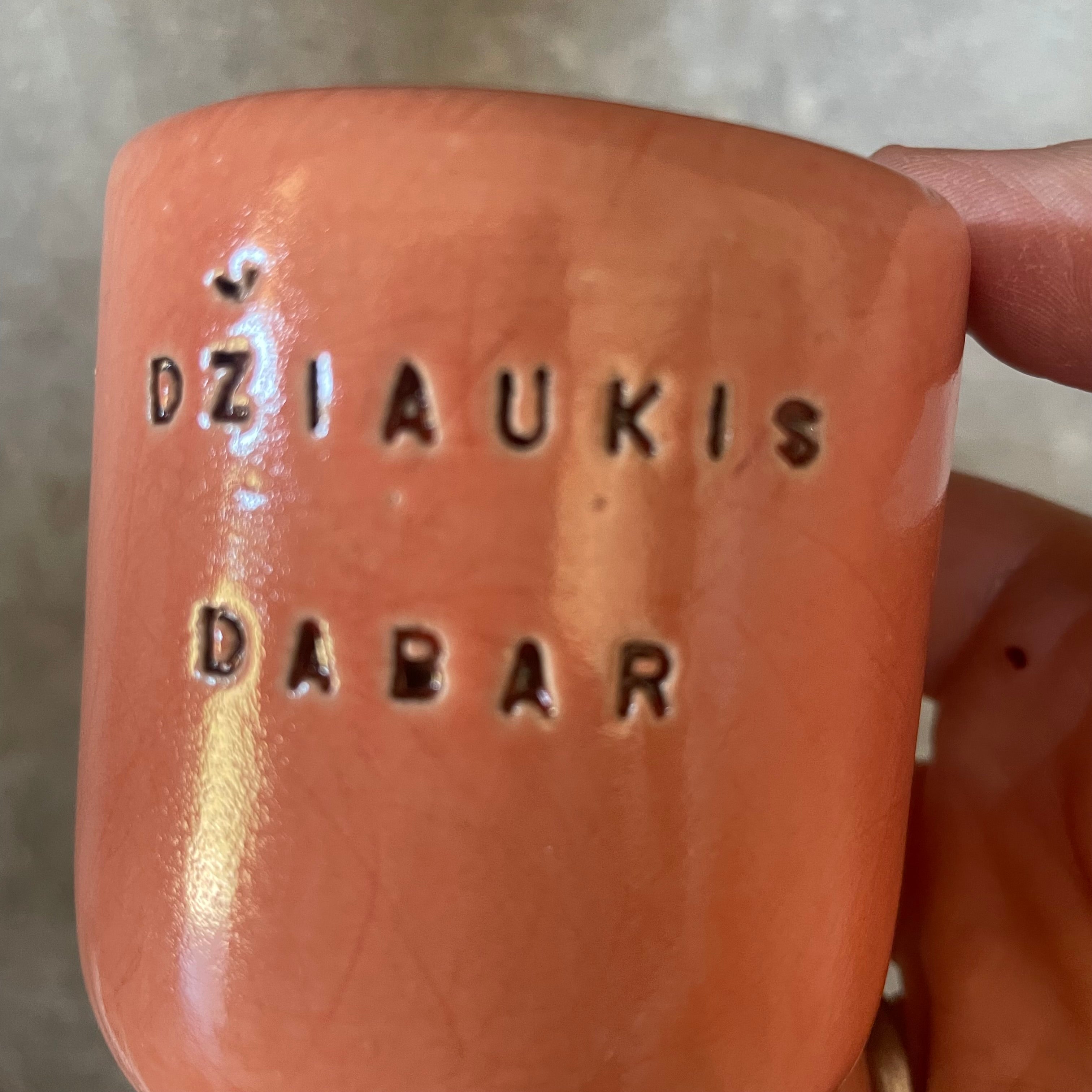 Mažų puodelių porelė
