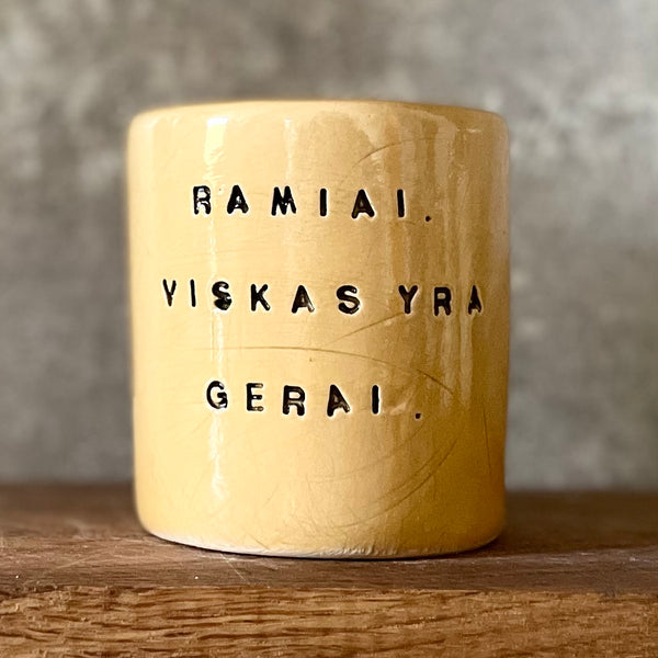 Yellow mug RAMIAI