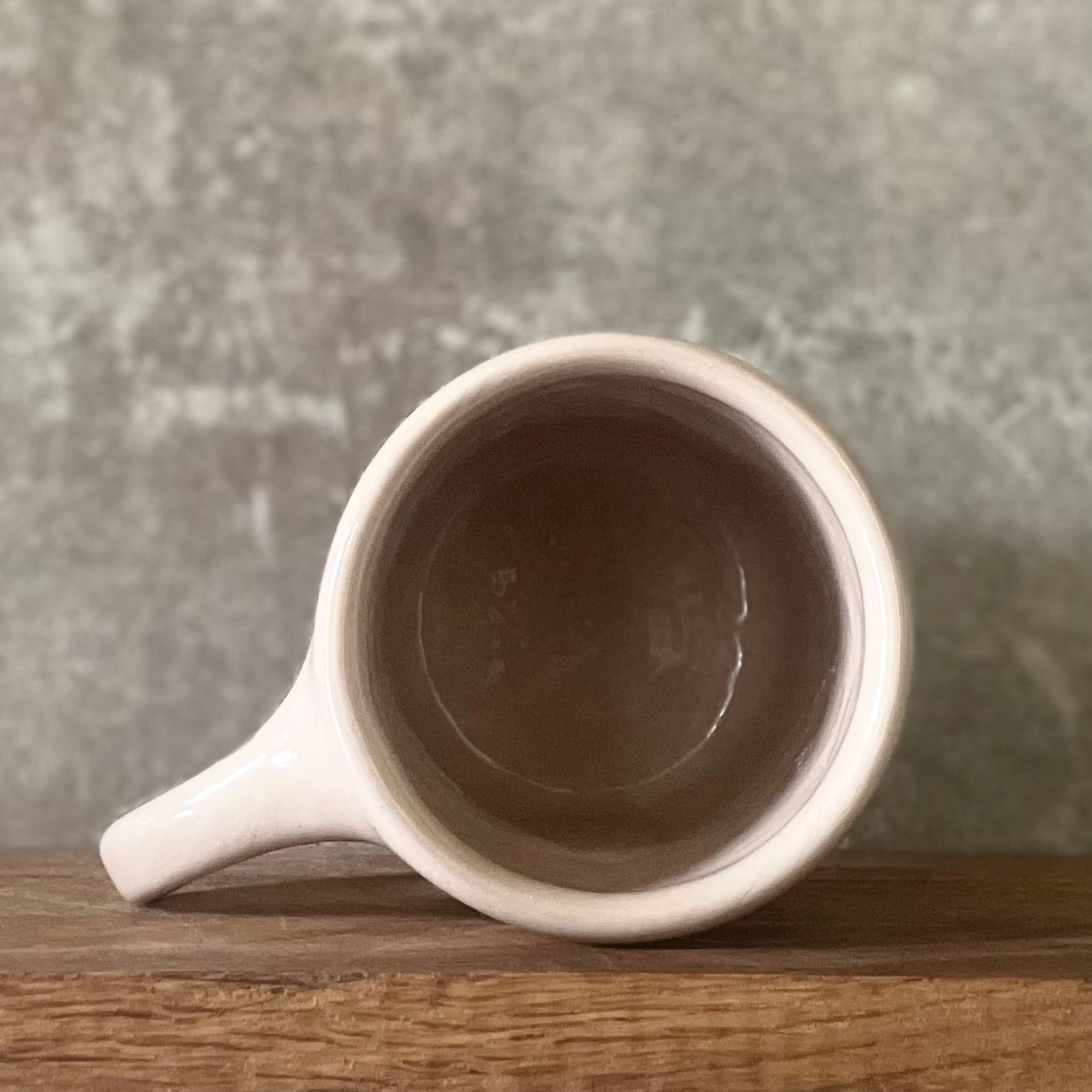 Pink mug with saying in Lithuanian
