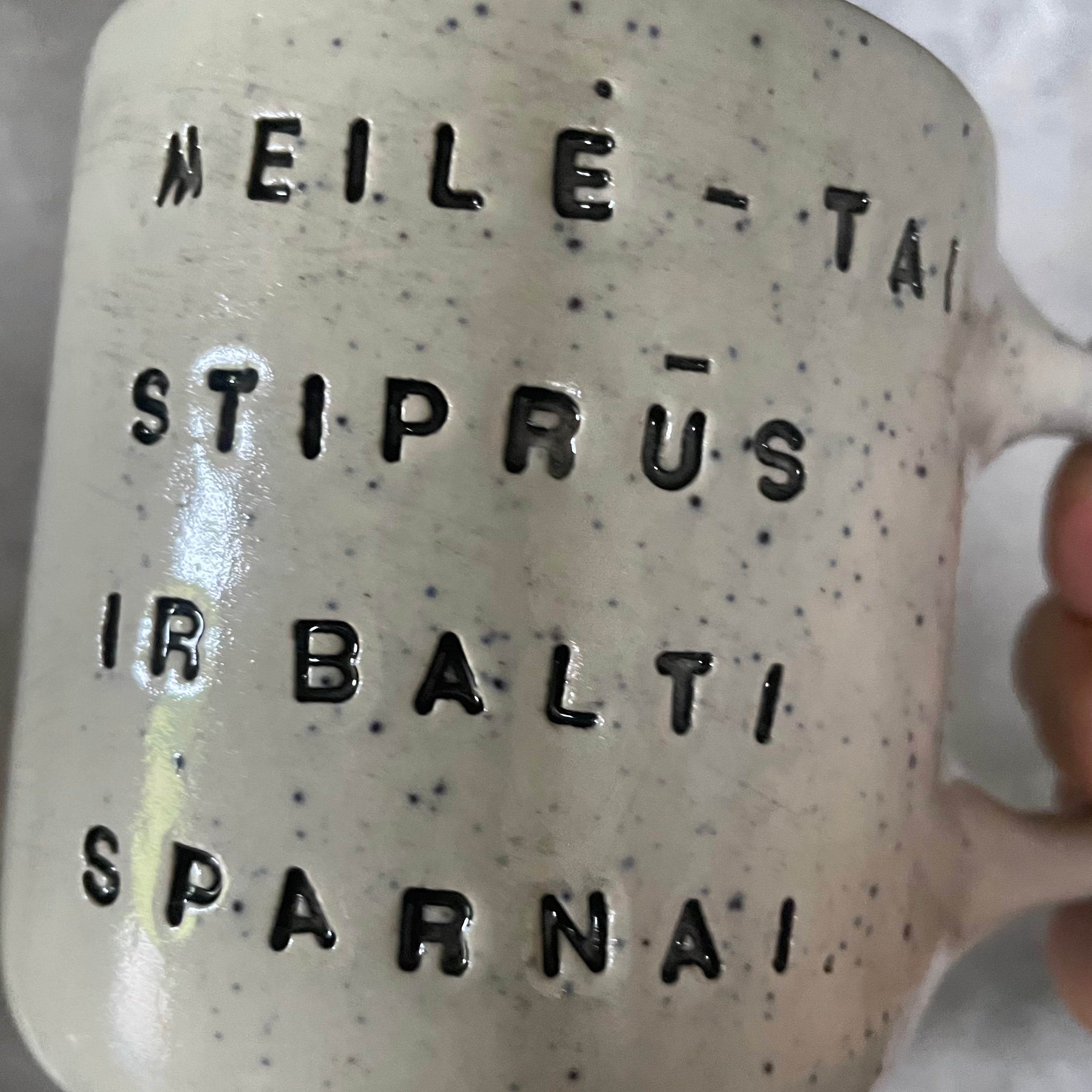 Du puodeliai apie meilę su Čiurlionio citata ❤️