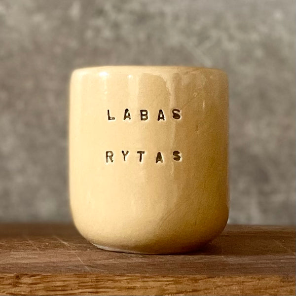 Mažytis puodelis "LABAS RYTAS"