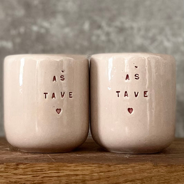 Pink small mugs without handle "Aš tave"