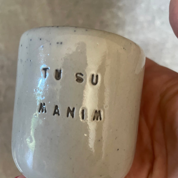 Du maži puodeliai "Tu su manim" ir "Aš su tavim"