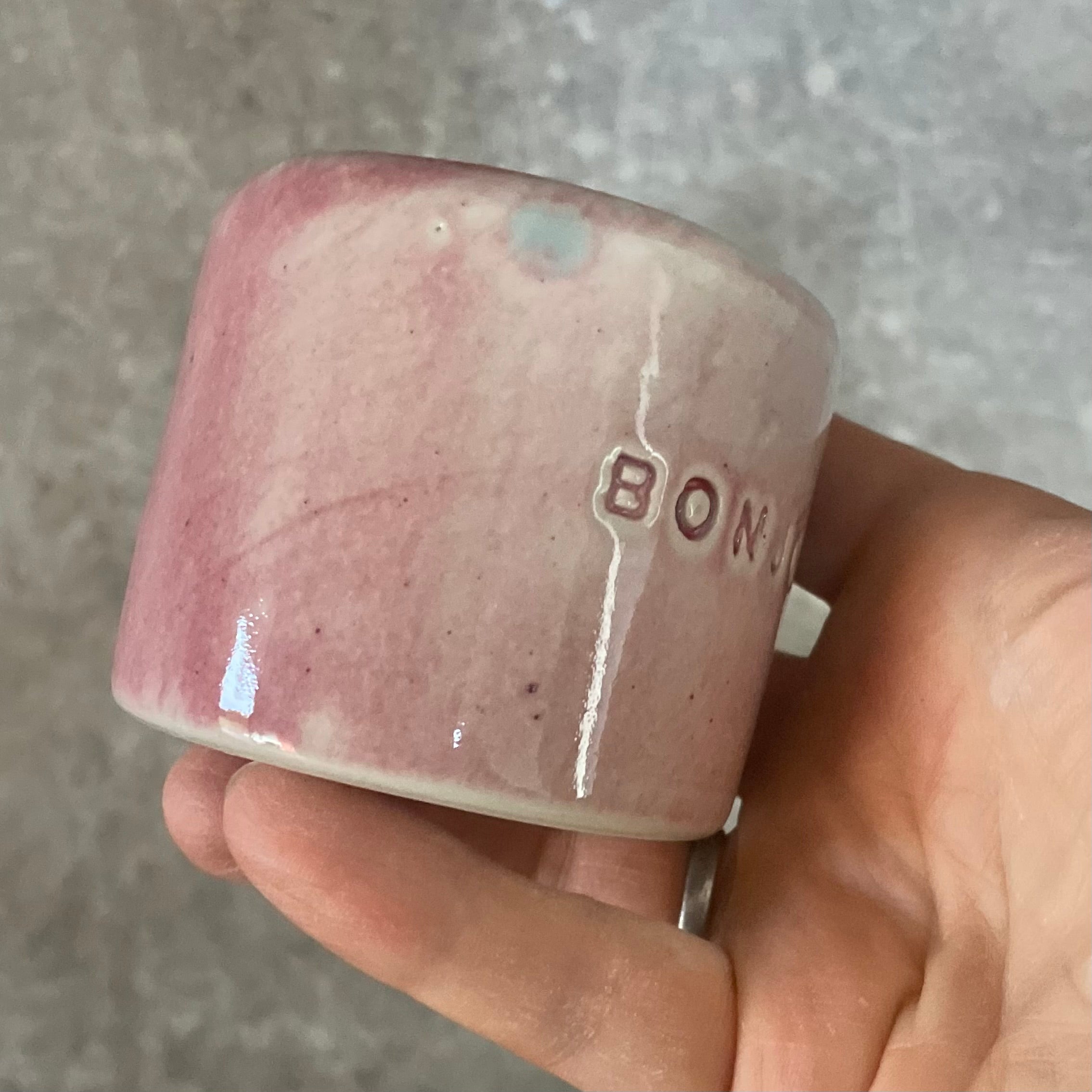 Pale pink small mug BONJOUR
