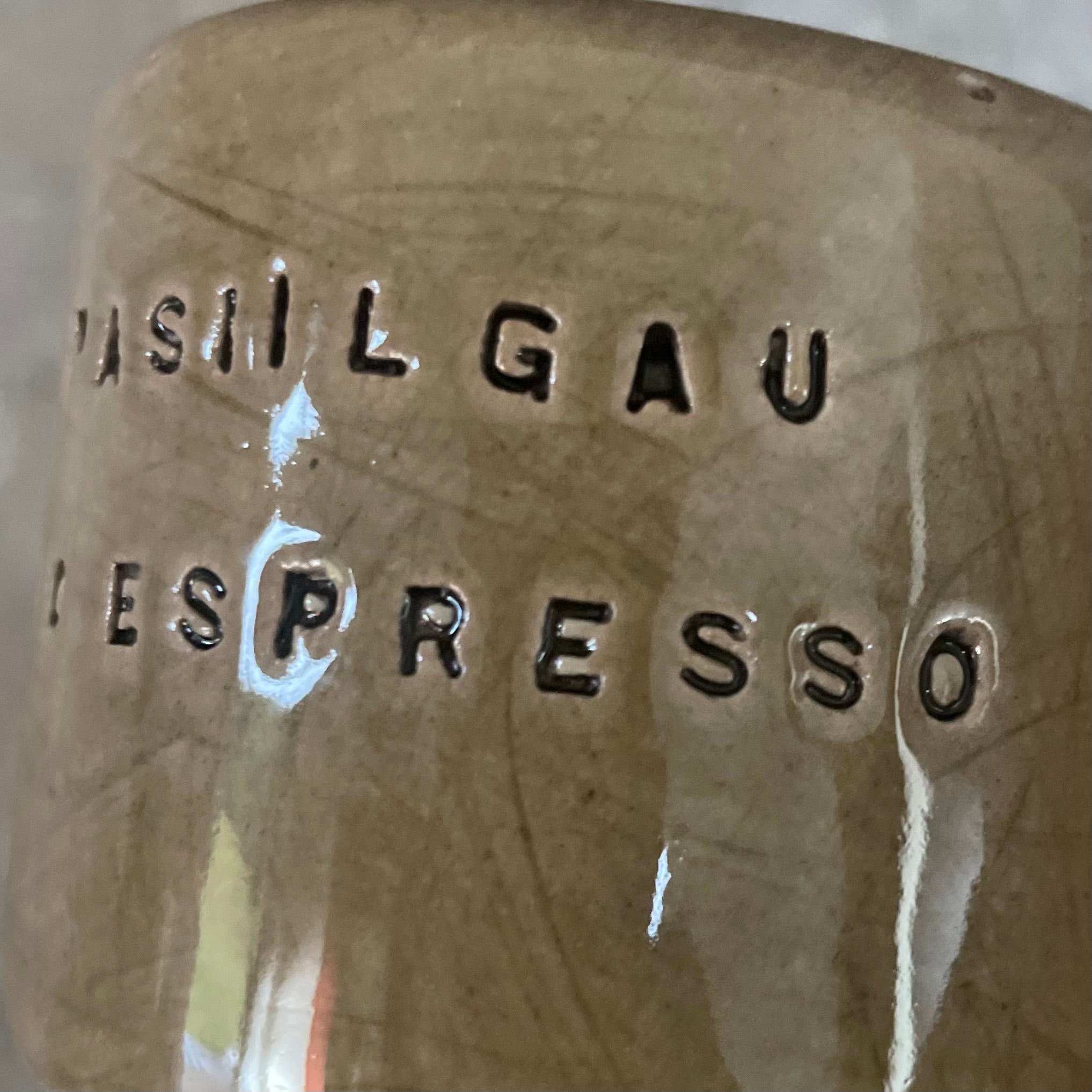 Mažas espresso puodelis be ilgesį