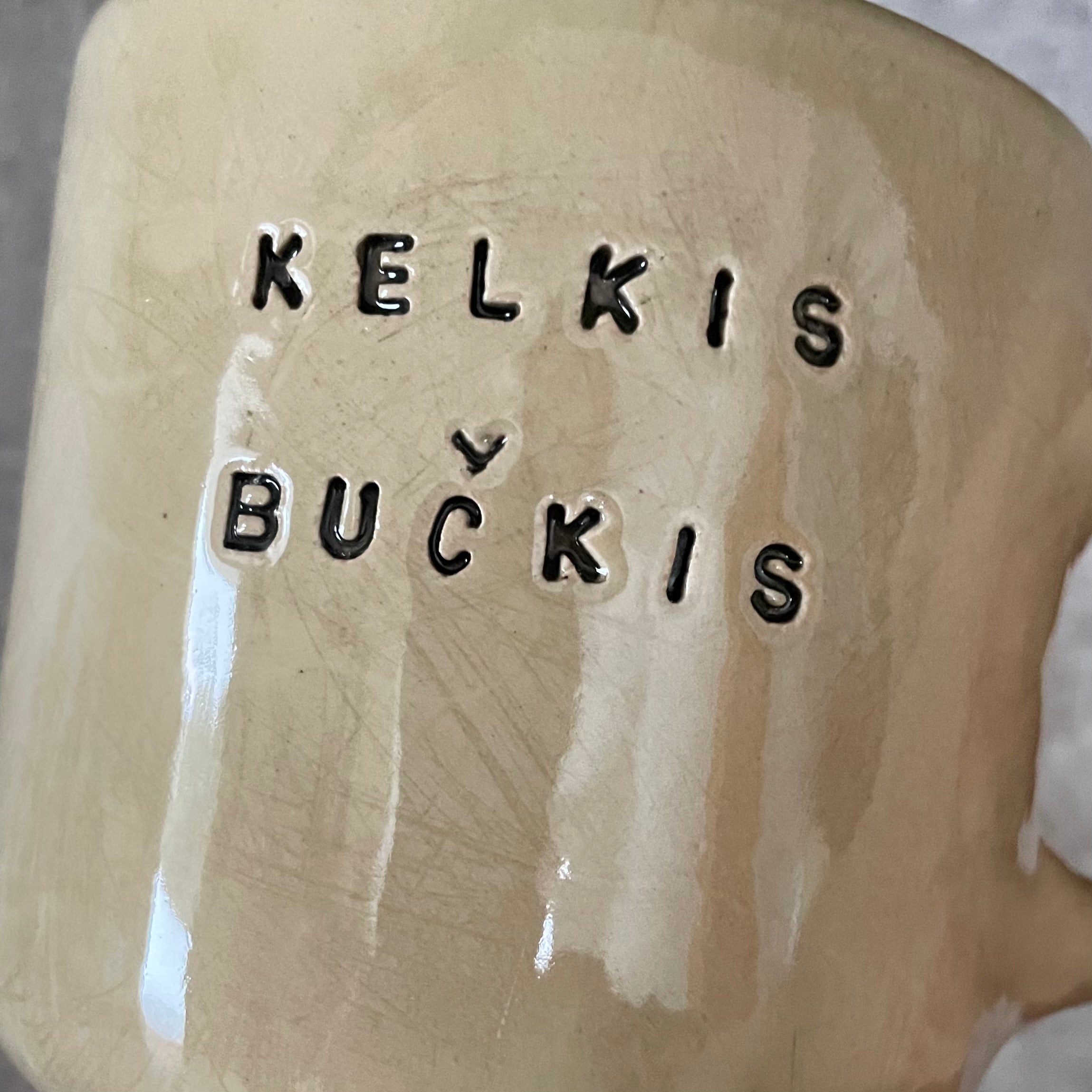 Didelis kreminis puodelis KELKIS, BUČKIS