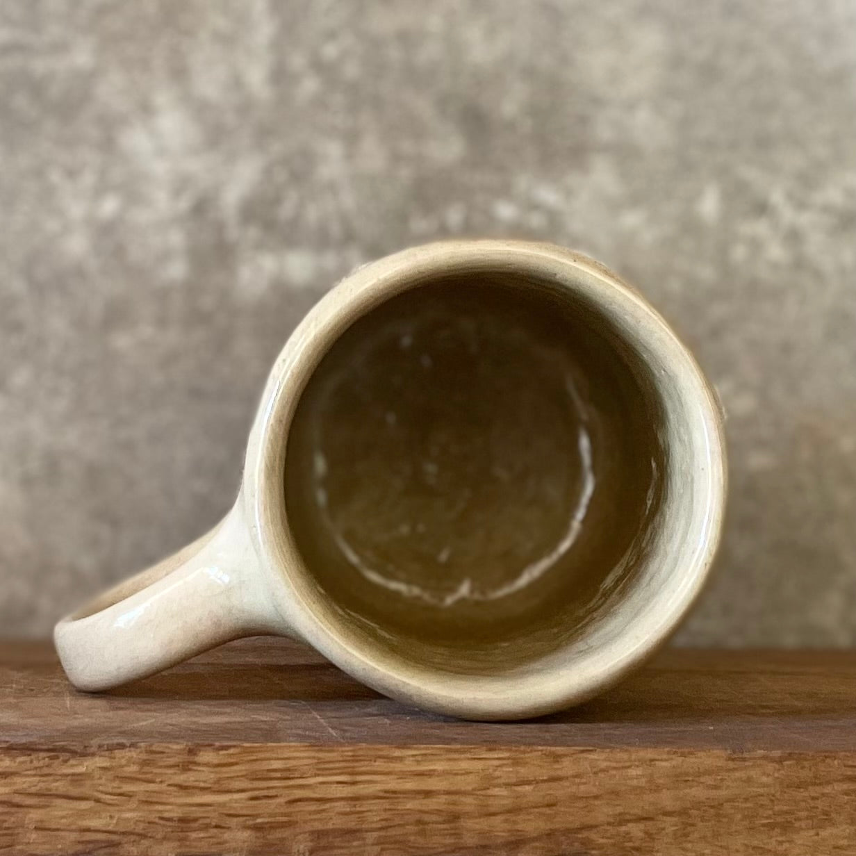 Ceramic mug with words about work