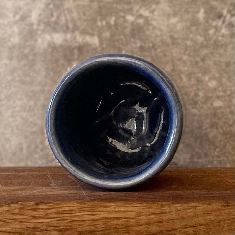 Deep blue mug KELKIS BUČKIS 150 ml