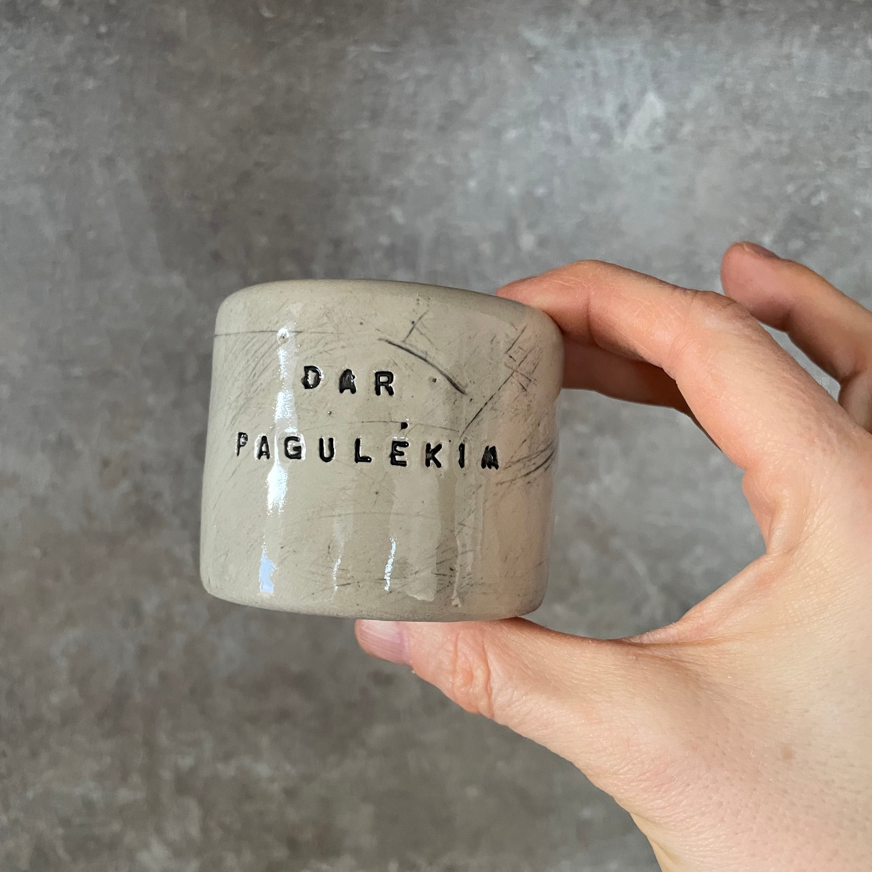 Du maži espresso puodeliai