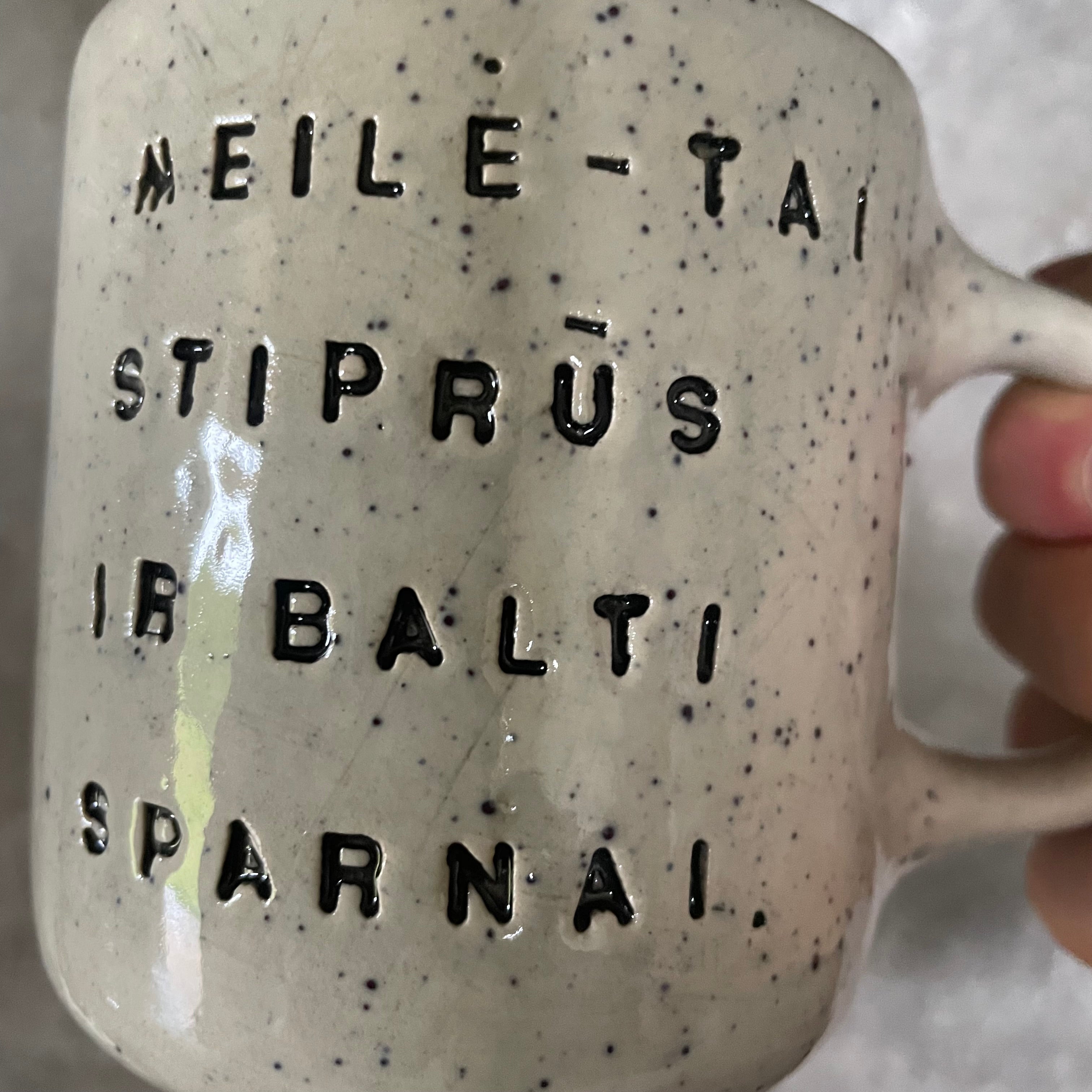 Du puodeliai apie meilę su Čiurlionio citata ❤️