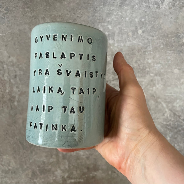 Big tumbler mug about life secrets