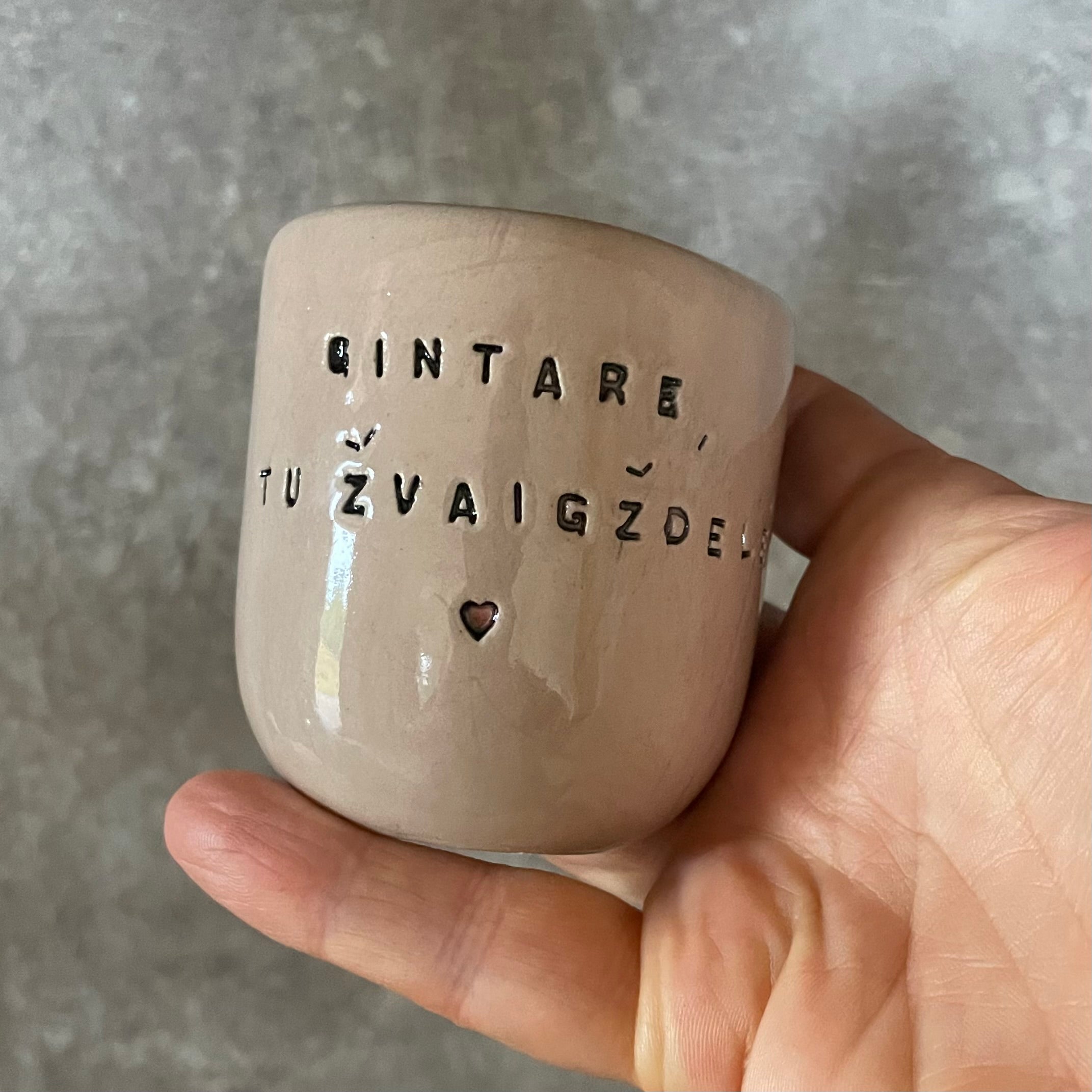 Mažytis puodelis Gintarei