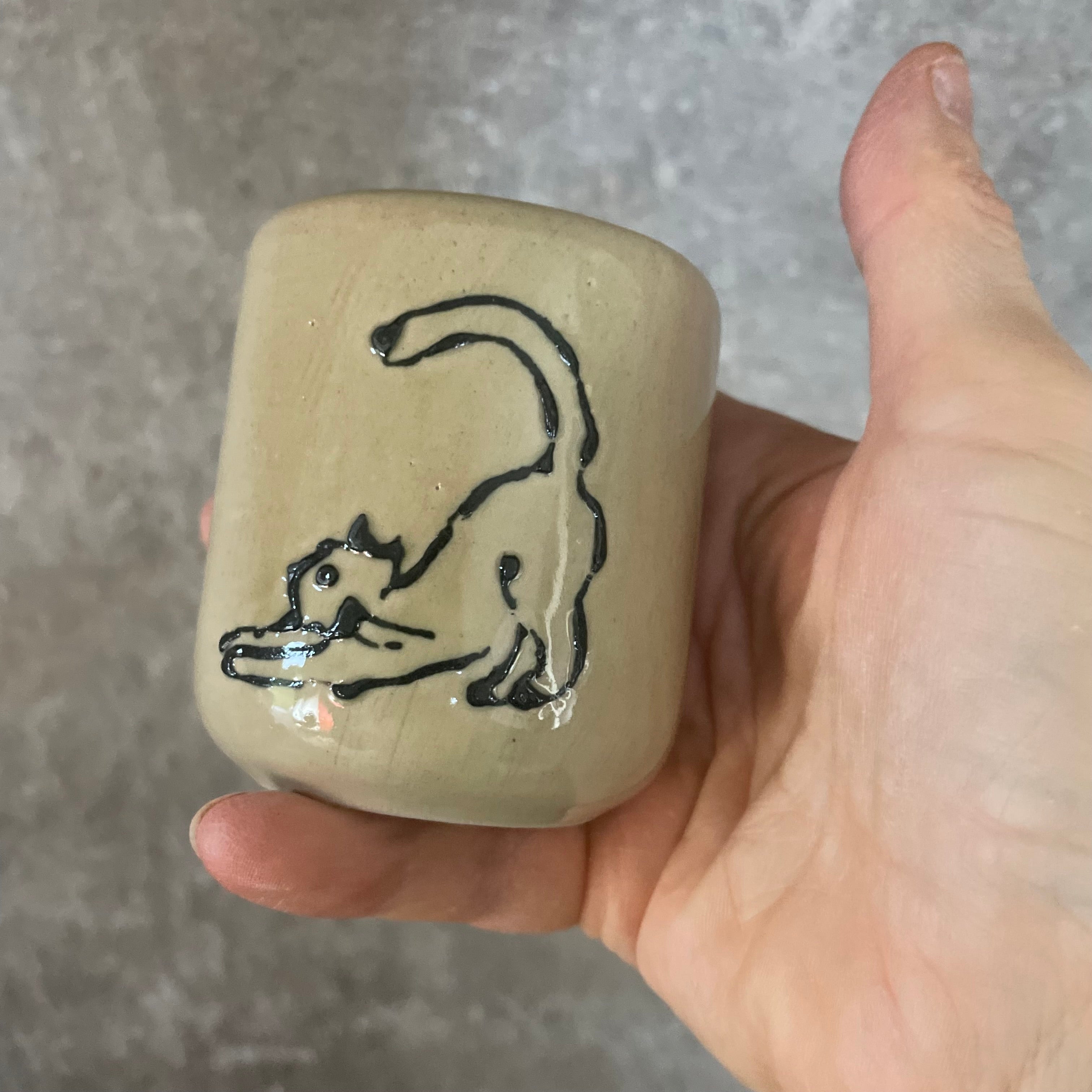 Small mug with international love word