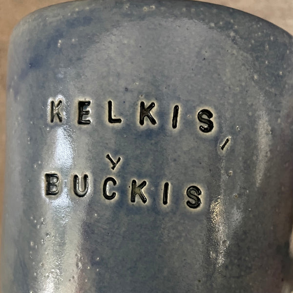 Big blue mug with saying in Lithuanian