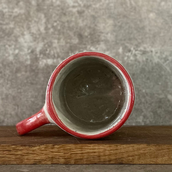 Puodelis su raudona rankena DO MORE