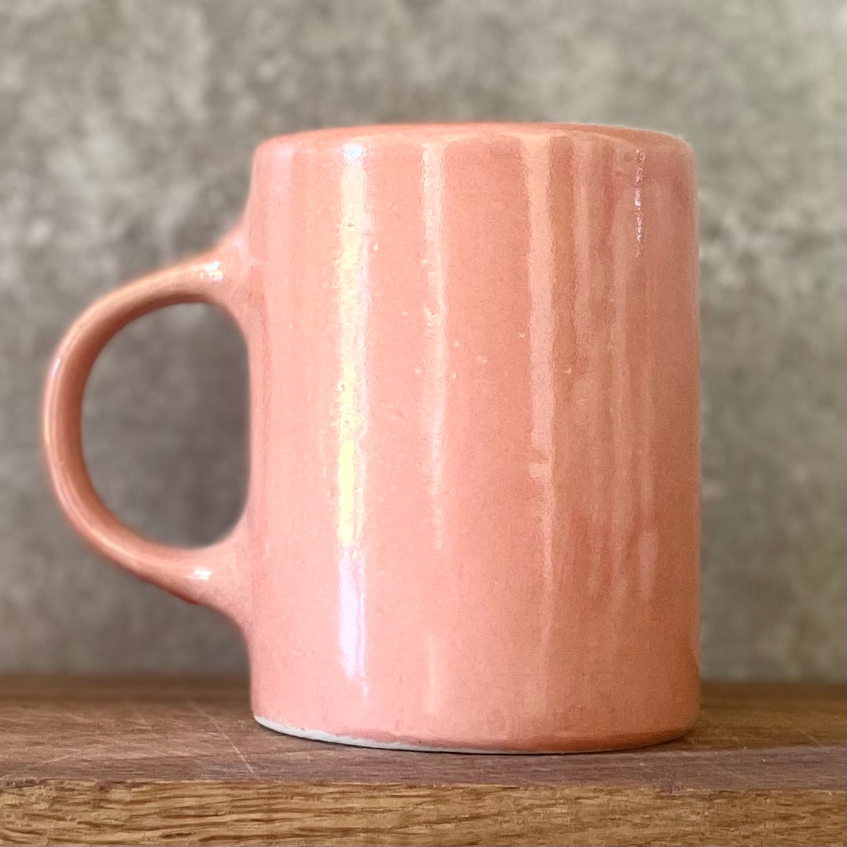 Pink mug with funny phrase in Lithuanian
