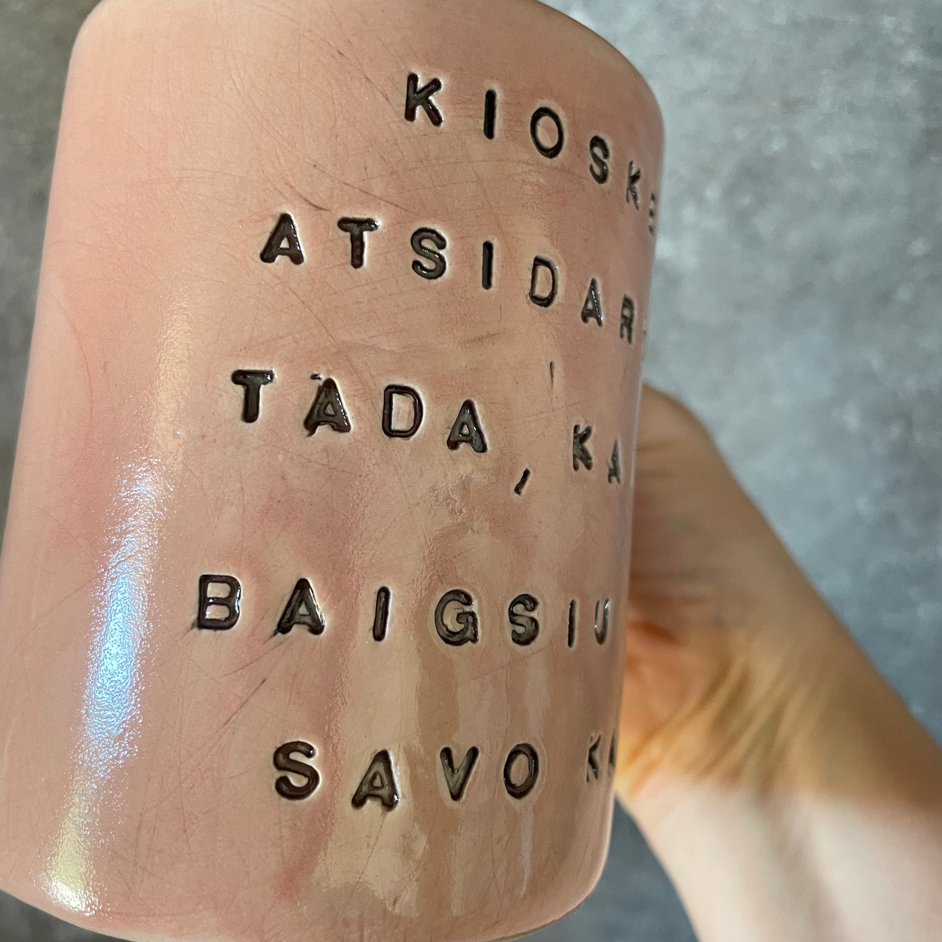 Ping mug with phrase about coffee