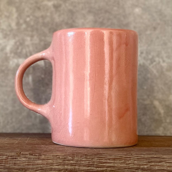 Pink mug with funny phrase in Lithuanian
