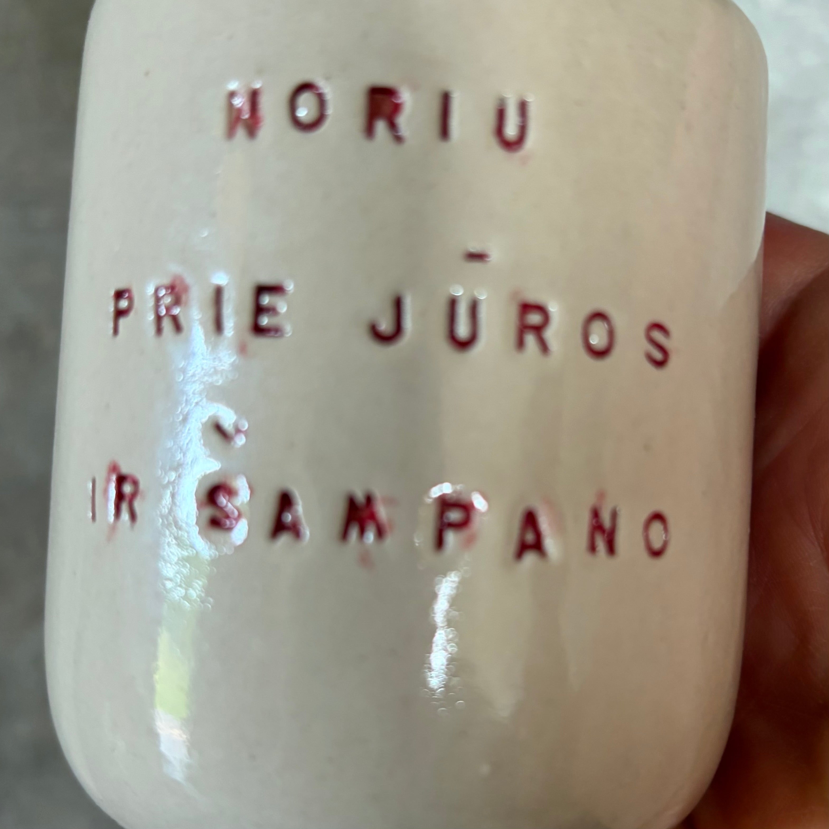 Mažas rausvas puodelis NORIU PRIE JŪROS