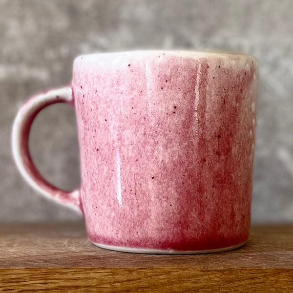 Mug in pink with champagne saying