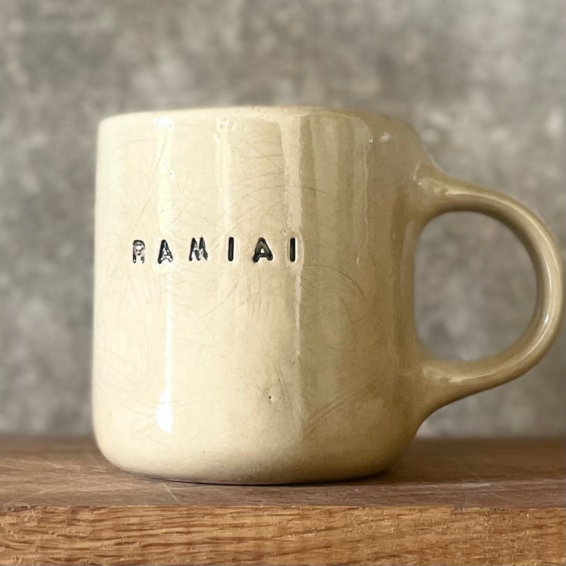 Rusvas puodelis RAMIAI