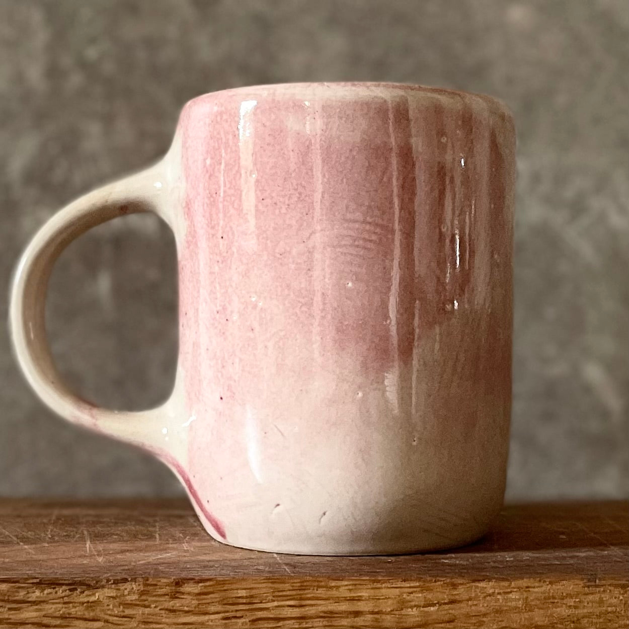 Pink mug with funny phrase in Lithuanian