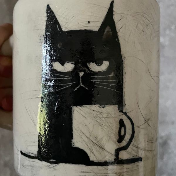 Jumbo big mug with unfriendly cat