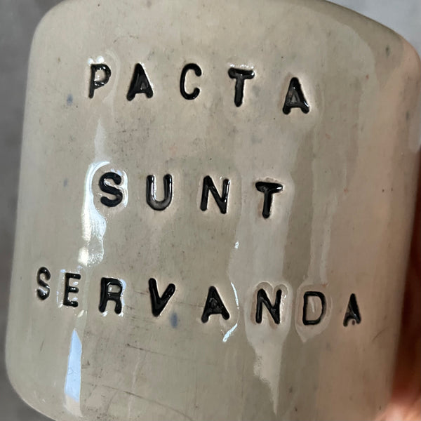 Puodelis PACTA SUNT SERVANDA